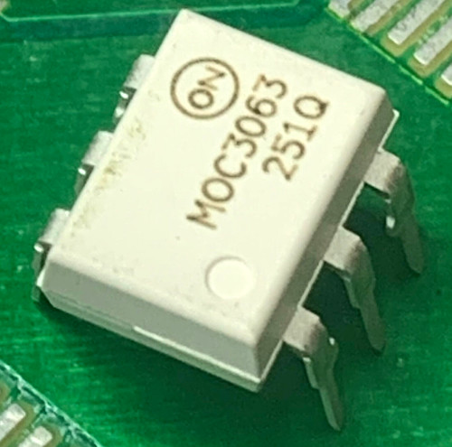 Moc3063 tht optotriac 3kv - tht,